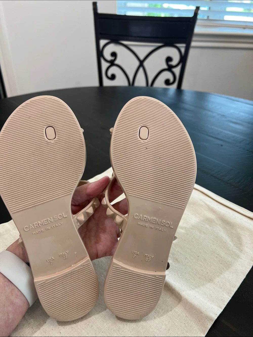Women’s Carmen Sole Studded Jelly Toe-Loop Sandals in Nude